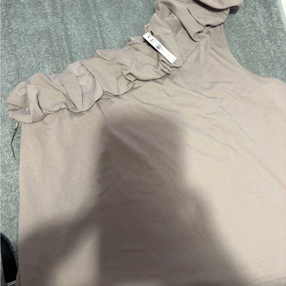 Elegant Ruffled Beige Tank Top - Picture 3 of 4